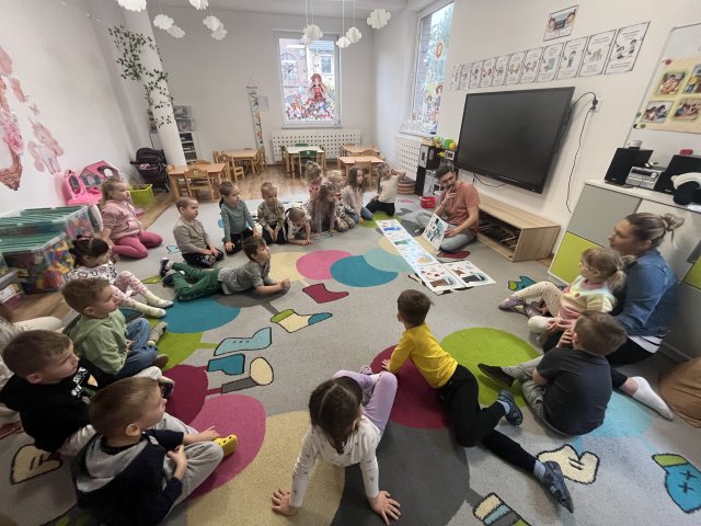 Przedszkolaki uczą się segregacji odpadów – edukacyjna akcja MPWiK i EkoPartner Recykling   - 1
